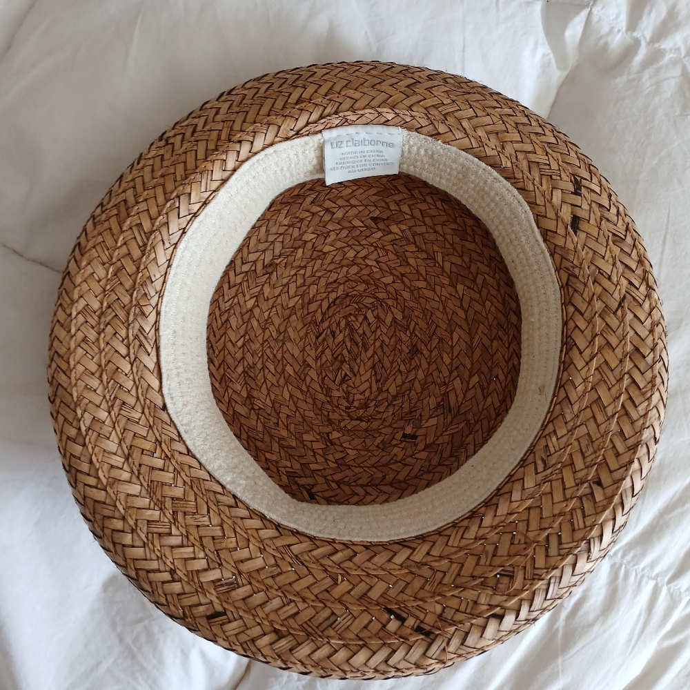 New. Vintage ,Woven 100% Straw ,Show stopper Hat - Picture 7 of 8